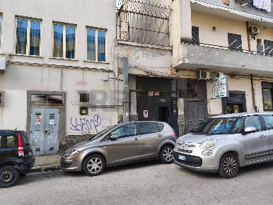 Foto Appartamento a Napoli Arenaccia di 1000 m² con 40 locali in vendita