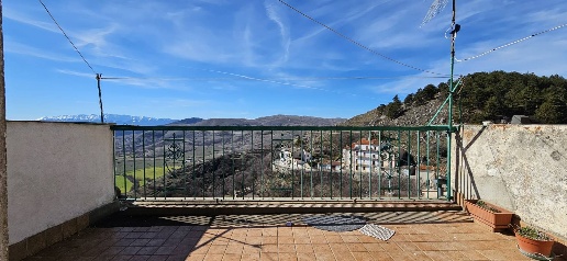 Foto Casa indipendente in Via del Colle 24, Castel del Monte di 60 m²