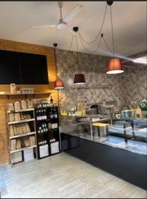 Foto Attività commerciale a Legnano di 48 m² con 2 locali in vendita