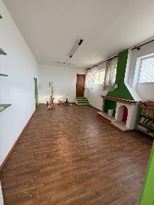 Foto Laboratorio in Via Urbino, Fermo di 210 m² in vendita