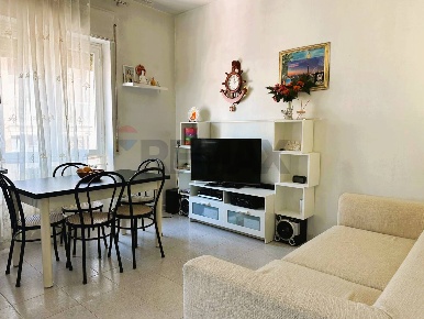 Foto Appartamento in VIA CAVOUR 16, Usmate Velate Usmate di 75 m²