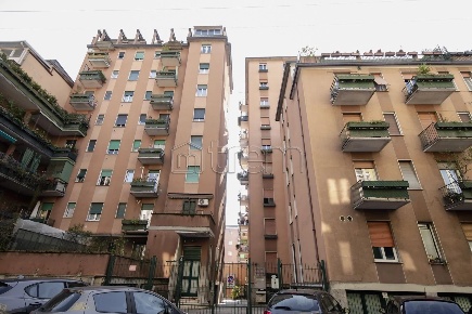 Foto Appartamento in Via Baldo degli Ubaldi 6, Milano Certosa con 2 locali