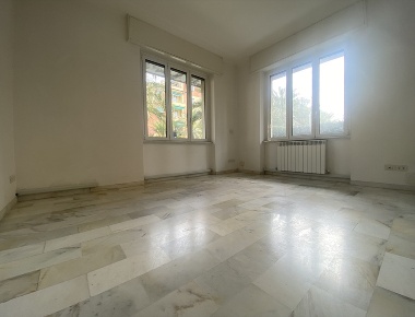 Foto Appartamento a Chiavari Centro di 115 m² con 5 locali in vendita