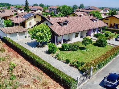 Foto Villa singola a Alessandria Cantalupo di 130 m² con 6 locali