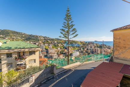 Foto Appartamento in Strada Sen. Ernesto Marsaglia snc, Sanremo Borgo