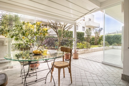 Foto Appartamento in Piazzetta Monsignor G. Lorenzon 21, Vicenza di 155 m²