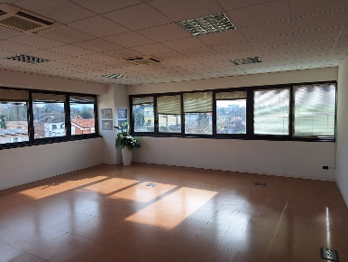 Foto Ufficio a Sarzana Olmo, Santa Caterina, Falcinello di 138 m²