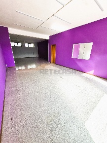 Foto Locale commerciale a Montesilvano Verrotti di 120 m² con 2 locali