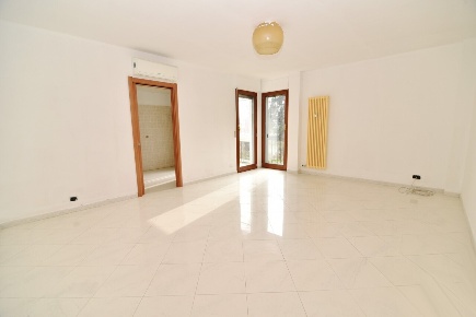 Foto Appartamento in VIA VITTIME DI BOLOGNA, Brandizzo di 120 m² in vendita