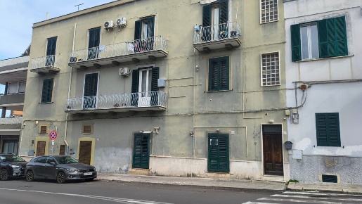Foto Casa indipendente in Via Cappuccini, Monopoli Centro di 51 m²