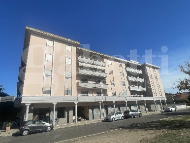 Foto Appartamento in Via pergolesi 11, Oristano Centro di 140 m² in vendita