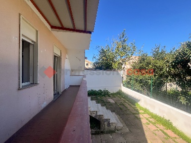 Foto Appartamento in Via Simeto 39, Milazzo Ponente di 60 m² con 3 locali