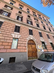 Foto Appartamento in Viale Giulio Cesare 47, Roma Prati di 50 m² in vendita