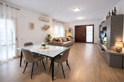 Foto Villa bifamiliare a Cascina Navacchio Nord - Zambra di 100 m²