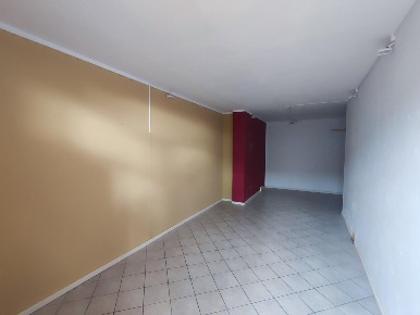 Foto Locale commerciale a Peccioli Centro di 37 m² con 2 locali in vendita