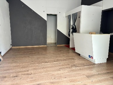 Foto Negozio a Viareggio Centro di 28 m² con 1 locali in affitto