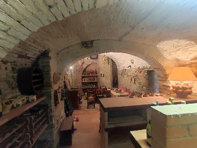 Foto Magazzino a Peccioli Centro di 42 m² con 2 locali in vendita