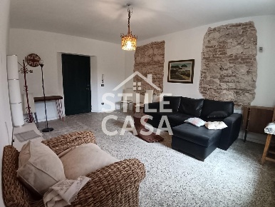 Foto Casa indipendente a Montecarlo di 151 m² con 6 locali in vendita