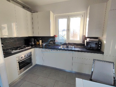 Foto Appartamento a Sarzana Centro di 75 m² con 4 locali in vendita