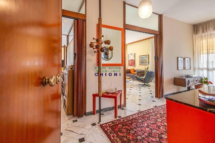 Foto Attico a Carrara Marina di Carrara di 275 m² con 10 locali in vendita