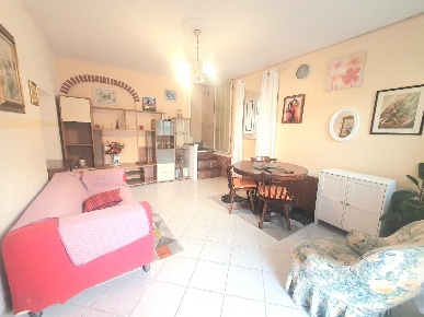 Foto Casa indipendente a Lucca San Filippo di 160 m² con 7 locali