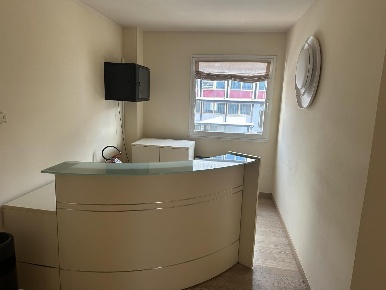 Foto Ufficio a Prato Zarini - Valentini di 90 m² con 5 locali in vendita