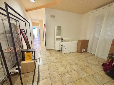 Foto Locale commerciale a San Miniato Ponte a Egola, Stibbio di 90 m²