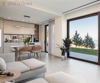 Foto Appartamento in VIA BERNINI, Monza Buonarroti di 123 m² con 4 locali