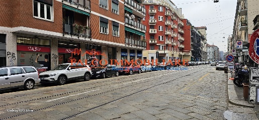 Foto Locale commerciale in Via Rubens, Milano San Siro di 111 m² in vendita