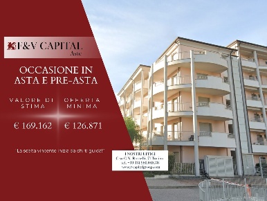 Foto Appartamento in Via Cavour, Andora Marina Di Andora di 52 m²