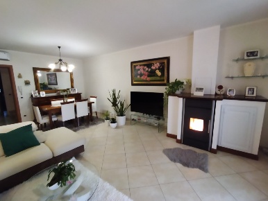 Foto Villa unifamiliare in Via Pietro Nenni 2B, Martignana di Po di 180 m²