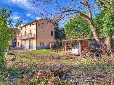 Foto Casale in Via del Passerino 1, Santa Fiora Selva di 196 m² in vendita