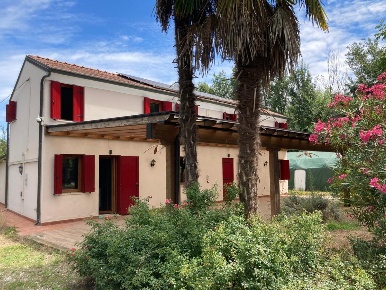 Foto Casa indipendente in Via PAPOZZE Via Caderuschi 0, Papozze Braglia