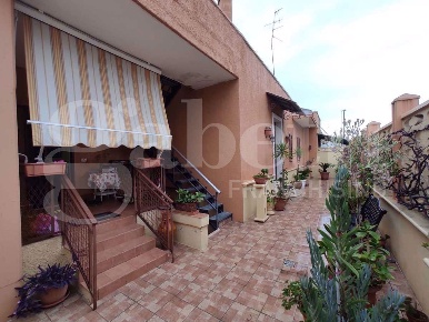 Foto Casa indipendente in Strada Palumbo 3/A, Bari Stanic di 110 m²
