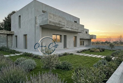 Foto Villa bifamiliare a Livorno Montenero Basso - Montenero Alto di 200 m²