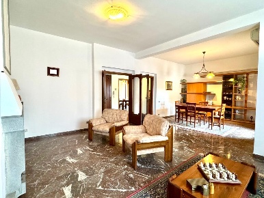 Foto Appartamento a Fucecchio Centro di 220 m² con 7 locali in vendita