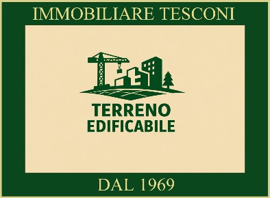 Foto Terreno residenziale a Pietrasanta di 882 m² in vendita