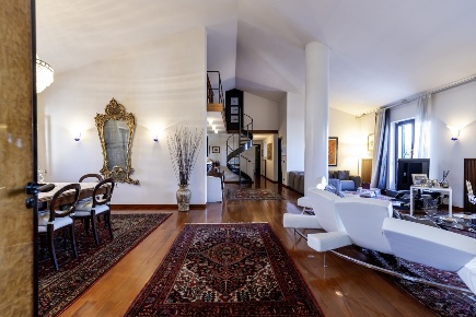 Foto Attico a Viareggio Centro di 325 m² con 11 locali in vendita