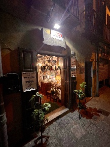 Foto Locale commerciale in Corso Vittorio Emanuele Ii, Cagliari Stampace