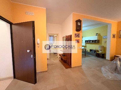 Foto Appartamento in Via Salvatore Fitto 43, Maglie di 120 m² con 3 locali