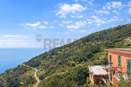 Foto Appartamento in Località Drignana snc, Vernazza di 75 m² con 3 locali