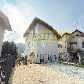 Foto Villa unifamiliare in Via Matteotti 17, Almenno San Salvatore Centro