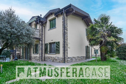 Foto Appartamento in Via San Francesco D'Assisi 9, Brignano Gera d'Adda