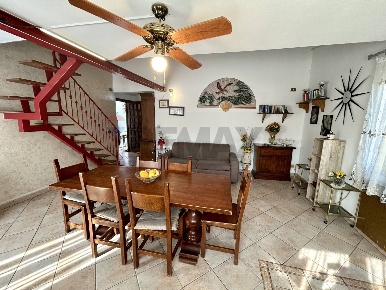 Foto Appartamento a Costa Volpino Centro di 100 m² con 3 locali in vendita