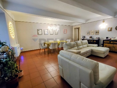 Foto Appartamento in via P. Carpanelli 20, Pavia Centro Storico di 145 m²