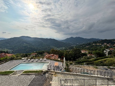 Foto Appartamento in Via Costa Favareto 4, Genova Prelo di 150 m²