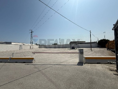 Foto Capannone industriale a Bari Ceglie del Campo di 230 m² in affitto