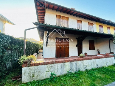 Foto Casa indipendente in VIA MATTEOTTI, Massarosa Stiava di 134 m²