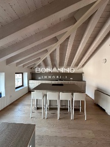 Foto Appartamento in PIAZZA DALL'ARMI 1, Montebelluna Centro di 112 m²
