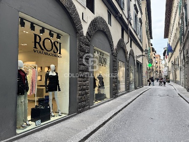 Foto Attività commerciale in Via Del Corso, Firenze Signoria - Uffizi